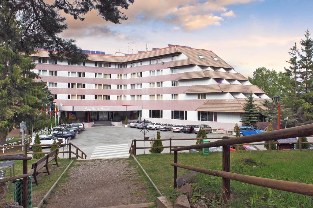 Alp Hotel La Masella Exteriör bild